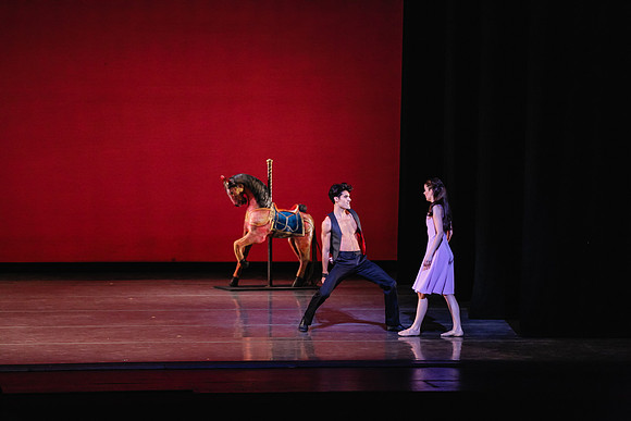 20170112_Carousel_Pas_de_Deux_Wide_DR_MCB_Arsht_9C7C3637