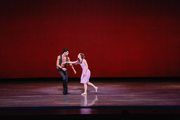 20170112_Carousel_Pas_de_Deux_Wide_DR_MCB_Arsht_9C7C3732