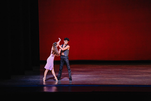 20170112_Carousel_Pas_de_Deux_Wide_DR_MCB_Arsht_9C7C3756