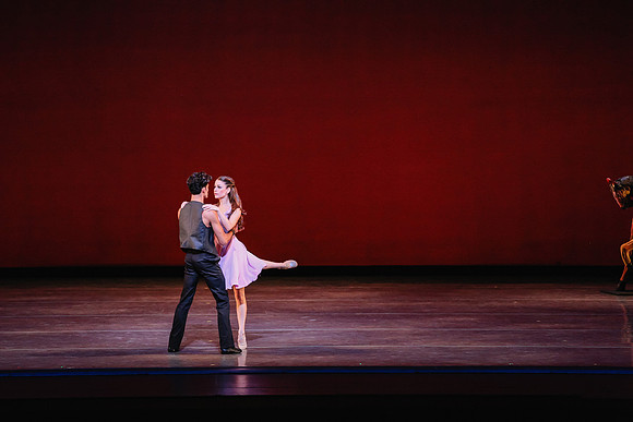 20170112_Carousel_Pas_de_Deux_Wide_DR_MCB_Arsht_9C7C3776