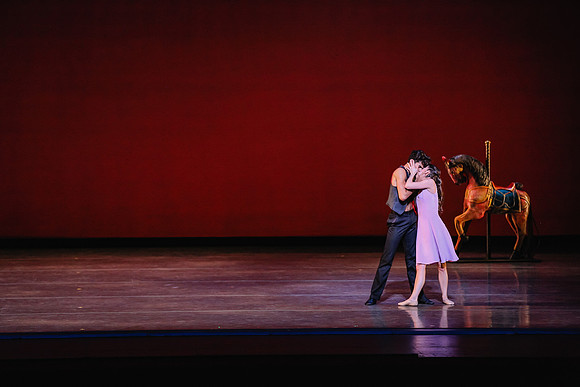 20170112_Carousel_Pas_de_Deux_Wide_DR_MCB_Arsht_9C7C3917
