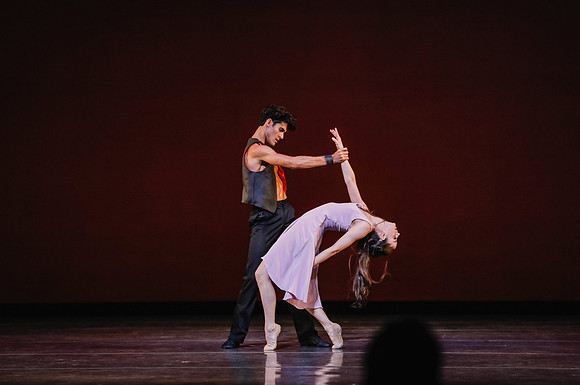 20170112_Carousel Pas de Deux_DR_MCB_Arsht_73A5008