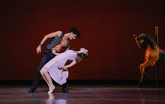 20170112_Carousel Pas de Deux_DR_MCB_Arsht_73A5081