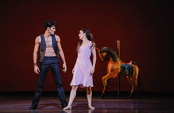 20170112_Carousel Pas de Deux_DR_MCB_Arsht_73A5172