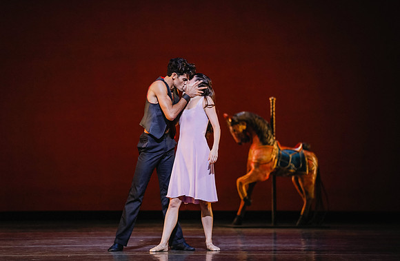 20170112_Carousel Pas de Deux_DR_MCB_Arsht_73A5175