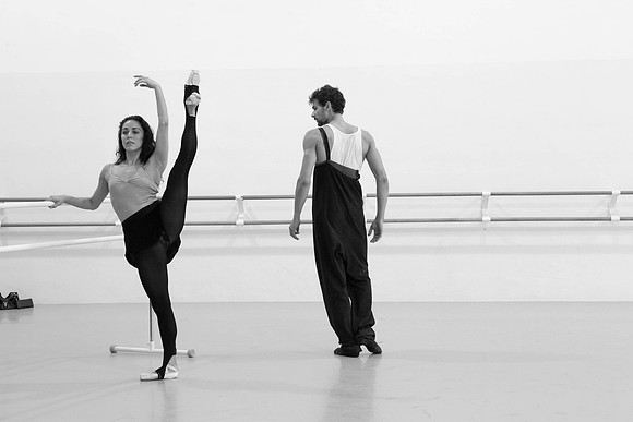 6048_DG_Rehersal_09272011_Ballet_FL_IMG_5731