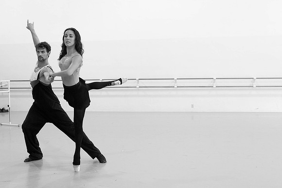 6048_DG_Rehersal_09272011_Ballet_FL_IMG_5871
