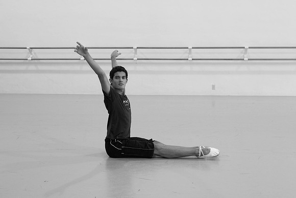 6048_DG_Rehersal_09272011_Ballet_FL_IMG_6220