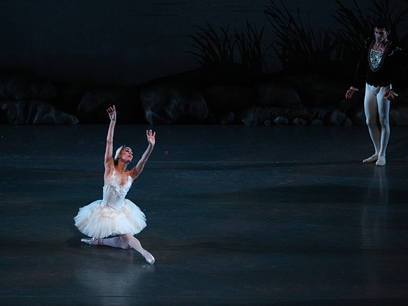 20151114_Swan_Lake_George_Balanchine_Kravis_IMG_6789