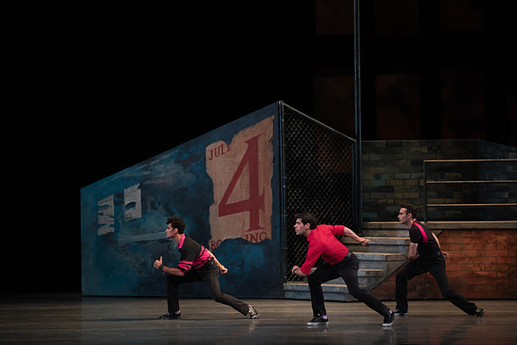 20180111_West_Side_Story_Suite_73A7193