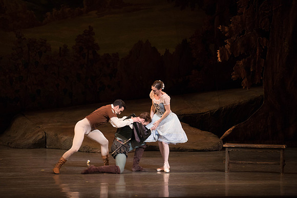 20161022_MCB_Giselle_Act1_2Cast_Tricia_Arsht_Arsht_73A6037