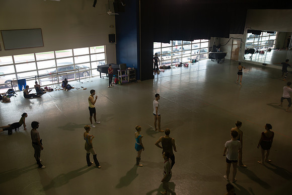 20131127_Company_Class_Studio_9C7C6980