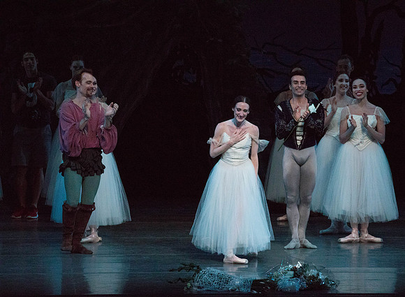 20161022_MCB_Giselle_Act2_2Cast_Tricia_Arsht_73A1288
