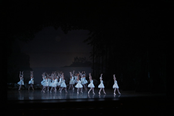 20151023_MCB_Swan_Lake_Prefomance_Arsht__75A2573