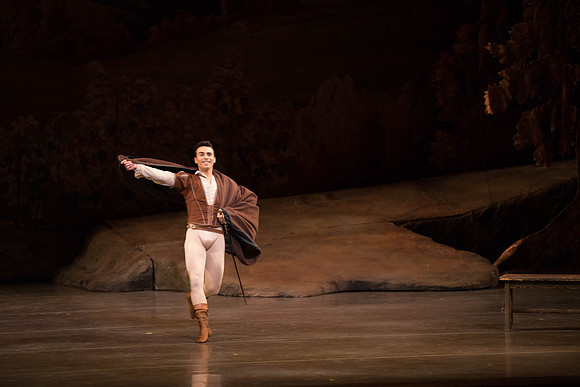 20161022_MCB_Giselle_Act1_2Cast_Tricia_Arsht_Arsht_73A5588