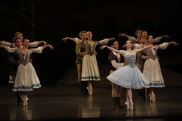 20161023_MCB_Giselle_Act1_3Cast_Jennifer_Laurent_Arsht__73A1947