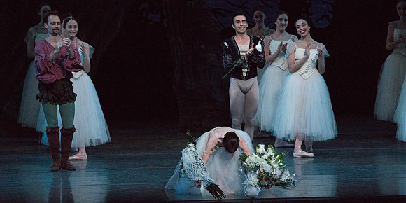 20161022_MCB_Giselle_Act2_2Cast_Tricia_Arsht_73A1155