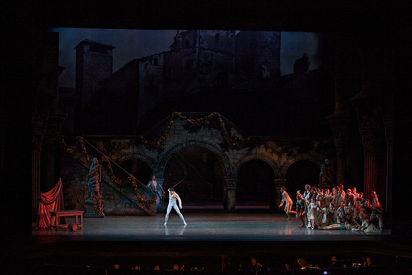 5029_DG_Miami_City_Ballet_Romeo_and_Juliet_Broward_center_2011IMG_1070