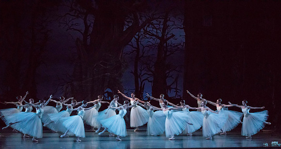 20161022_MCB_Giselle_Act2_2Cast_Tricia_Arsht_73A0494