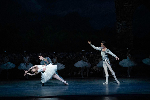 20240417_Swan_Lake_Act 4_2_Cast_DSC3064.ARW