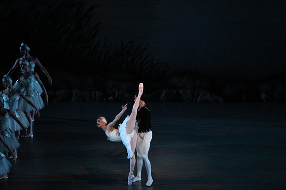 20151114_Swan_Lake_George_Balanchine_Kravis_IMG_6822