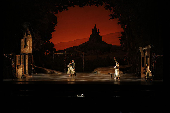 20161020_MCB_Giselle_Act1_2Cast_DR_No Makeup_Arsht_75A0007