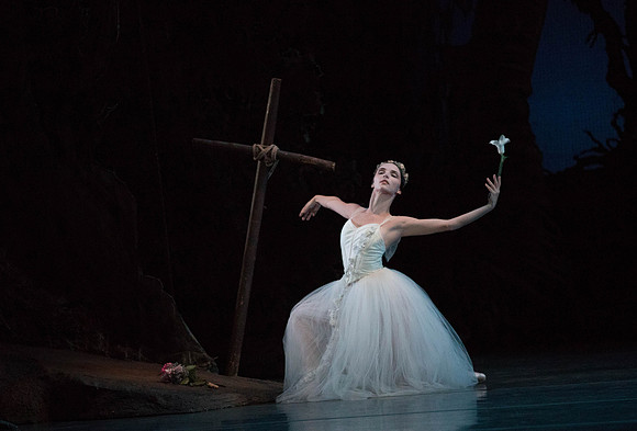 20161021_MCB_Giselle_Cast1_Act2__73A6046