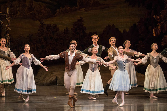 20161022_MCB_Giselle_Act1_2Cast_Tricia_Arsht_Arsht_73A6599