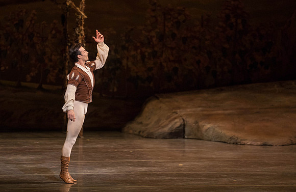 20161022_MCB_Giselle_Act1_2Cast_Tricia_Arsht_Arsht_73A5633