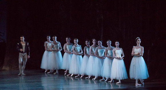 20161022_MCB_Giselle_Act2_2Cast_Tricia_Arsht_73A0221