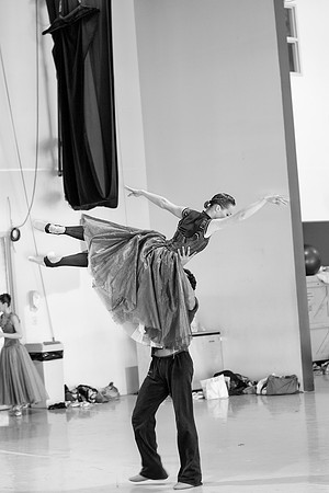 7023_DG_Rehersal_IN_THE_NIGHT_Villella_Sosennko_Renno_Miami_City_Ballet_FL_AL1B7805-2