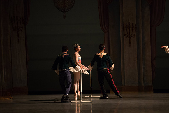20180207_Theme_and_Variations_Backstage_73A0115