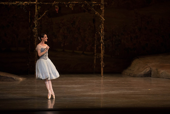 20161022_MCB_Giselle_Act1_2Cast_Tricia_Arsht_Arsht_73A5672