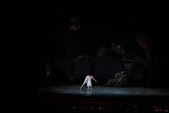 5029_DG_Miami_City_Ballet_Romeo_and_Juliet_Broward_center_2011IMG_0624-2