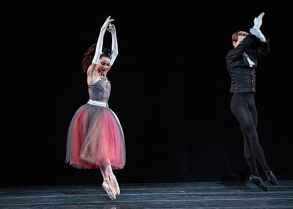 20180405_La Valse_Balanchine_Ravel__73A4317