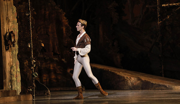 20161020_MCB_Giselle_Act1_DRDA_Arsht_73A3424