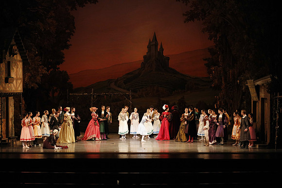 20161020_MCB_Giselle_Act1_2Cast_DR_No Makeup_Arsht_75A00066
