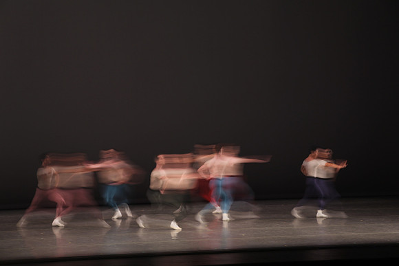 20170113_Glass_Motion_Blur_Samantha_PR_9C7C2343