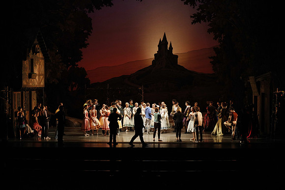 20161020_MCB_Giselle_Act1_2Cast_DR_No Makeup_Arsht_75A000111