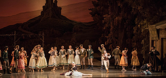 20161022_MCB_Giselle_Act1_2Cast_Tricia_Arsht_73A9404
