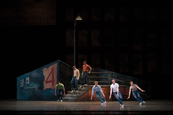 20180111_West_Side_Story_Suite_73A7136