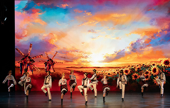 20241026_-Bukovynian Folk dance__DSC1376