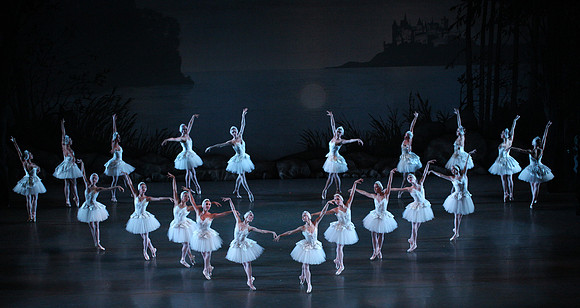 20151114_Swan_Lake_George_Balanchine_Kravis_IMG_6585