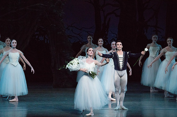 20161022_MCB_Giselle_Act2_2Cast_Tricia_Arsht_73A1027