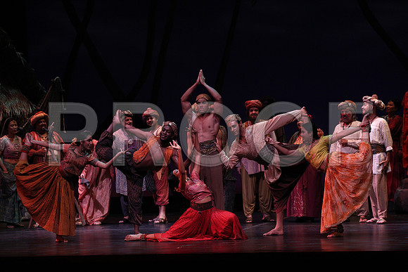 20150226_The_Pearl_Fisher_Act_29C7C0764
