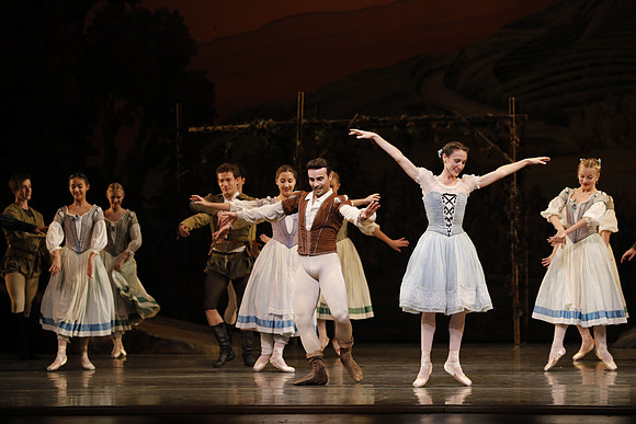 20161020_MCB_Giselle_2Cast_Act1_no Makeup_DRDA_Arsht_73A0077