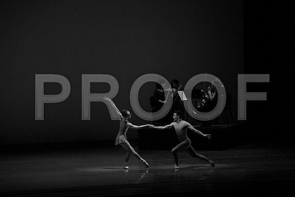20140110__C7C7750 BW