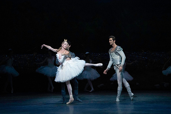 20240417_Swan_Lake_Act 4_2_Cast_DSC2972.ARW