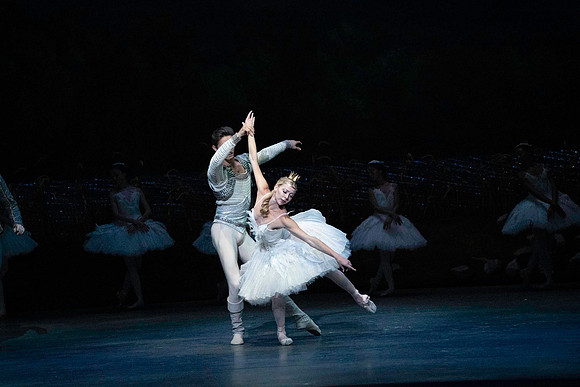 20240417_Swan_Lake_Act 4_2_Cast_DSC2989.ARW