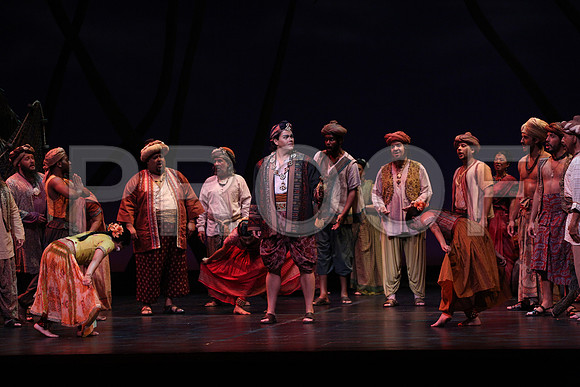 20150226_The_Pearl_Fisher_Act_29C7C0596